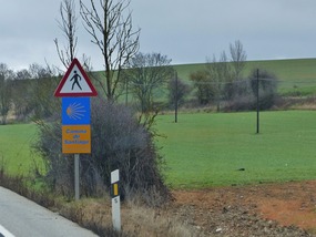 Warning of camino crossing