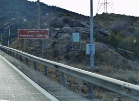 Mon Repos-  big roadworks to widen fantastic road