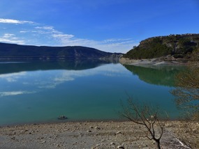 Lunchtime lake/ reservoir