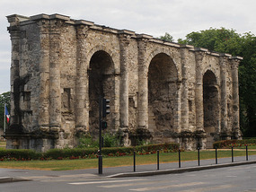 Roman Gate, Reims