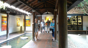 Entrance to the Gallery Restaurant