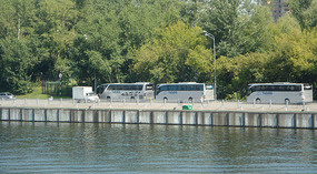 Buses waiting for the Lev Tolstoy to dock - Moscow
