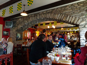 Lunch at Lansdowne Arms Pub in Kenmare 