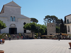 Ravello town square