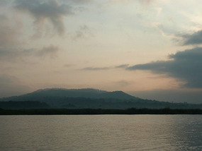 Sunrise over Lago de Yojoa