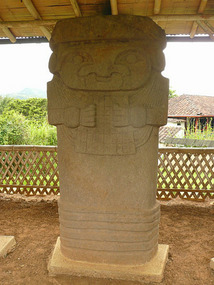 Picture of a statue in San Agustin