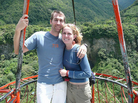 On our way to La Manta de la Novia on a cablecar