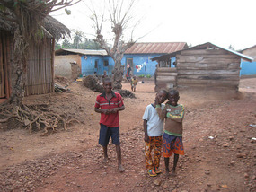 Children in the village of Aduasa