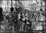 Cotton mill workers at Brookside Mill (1910)