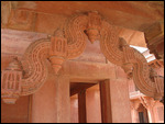 Serpent Brackets - Diwan-i-Khas, Fatehpur Sikri