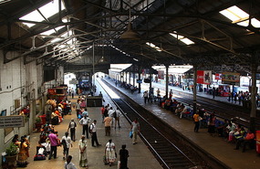 Colombo Fort station