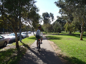 The ride to the Adelaide Zoo - approaching CBD.