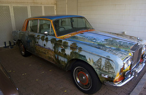 Pro Hart's Bentley - Broken Hill