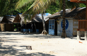 Dive Center & Bar