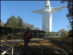 Kyle and Statue
