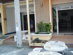 Entering Hostel-Host Waits