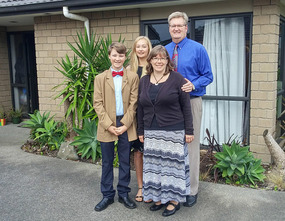 Dan and Linda Porteous with children Keith & Bree