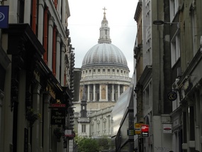 Side street view of St Paul's 