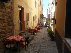 La Schizzula in the old town lane way