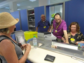 Italian postal experience, took 3 to send a parcel