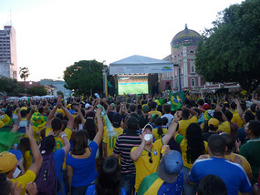 Brazil 2 - 1 Colombia